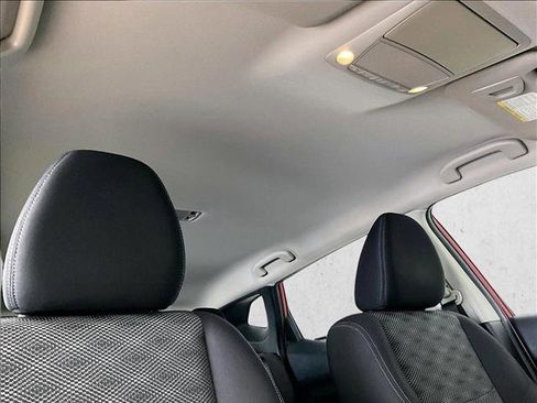 Used 2018 Nissan Rogue Sport SV FWD image 17
