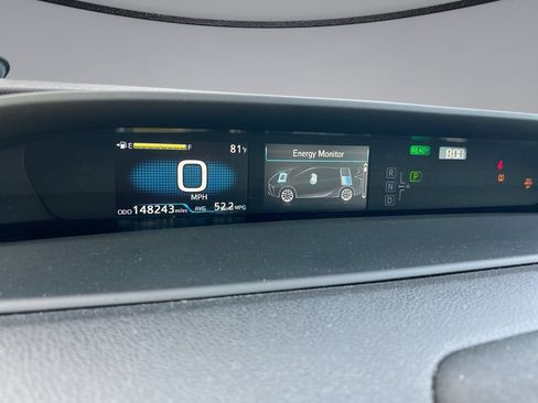 Used 2022 Toyota Prius L Eco FWD image 21