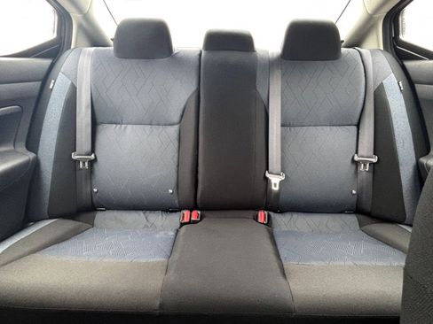 Used 2025 Nissan Versa SV FWD image 35