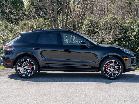New 2026 Porsche Macan S image 8