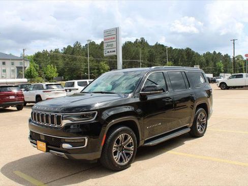 Certified 2022 Jeep Wagoneer Series III image 1