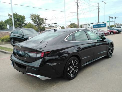 Used 2025 Hyundai Sonata SEL FWD image 6