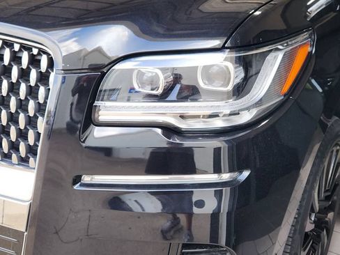 Used 2024 Lincoln Navigator L Black Label AWD/4WD image 8