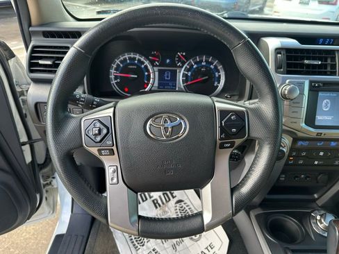 Used 2016 Toyota 4Runner 4WD image 13