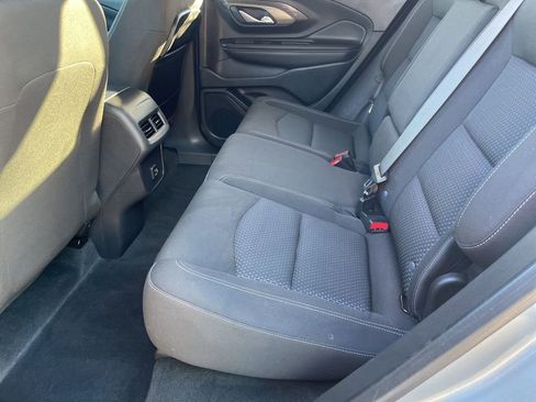 Used 2024 GMC Terrain SLE w/ Elevation Edition image 41