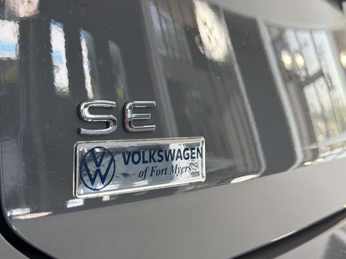 Used 2026 Volkswagen Atlas Cross Sport SE FWD image 35