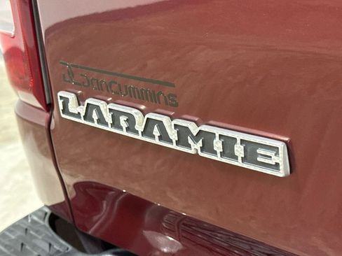 Used 2019 RAM 1500 Laramie image 26