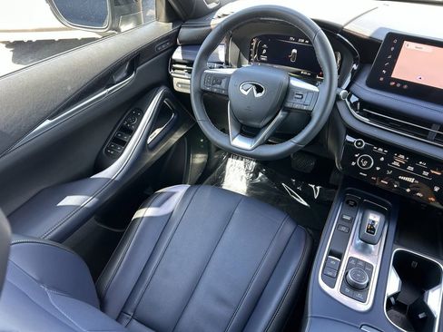 Certified 2026 INFINITI QX60 Sport w/ Dark Cargo Package AWD/4WD image 18