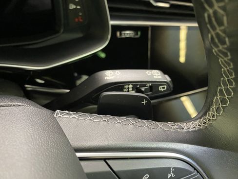 Used 2021 Audi Q8 Premium Plus image 27