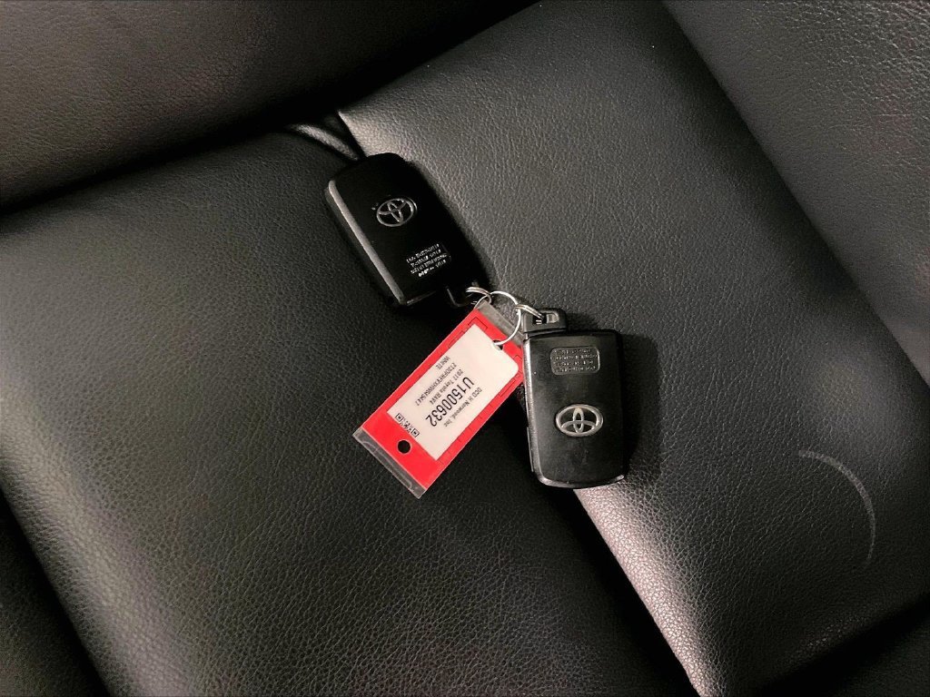 Used 2017 Toyota RAV4 Limited w/ Protection Package AWD/4WD image 31