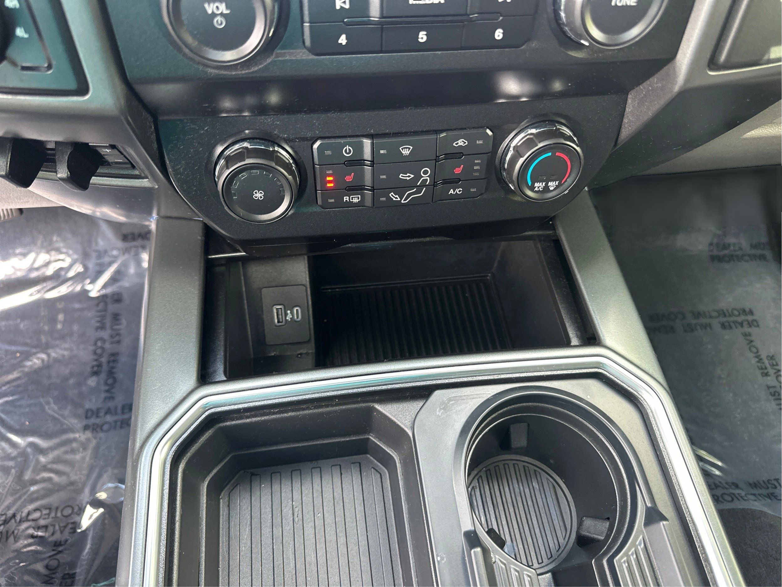 Used 2022 Ford F350 XLT w/ XLT Premium Package AWD/4WD image 33
