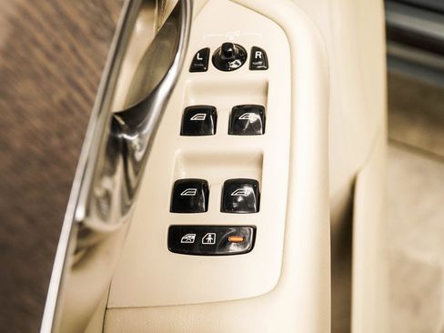 Used 2023 Volvo XC90 B6 Plus w/ Protection Package Premier image 32