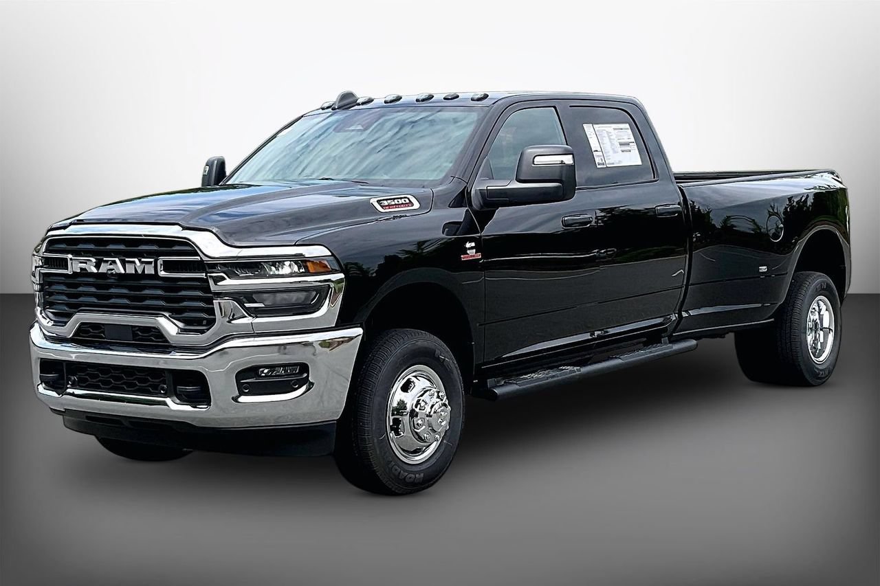 New 2026 RAM 3500 Tradesman AWD/4WD image 4