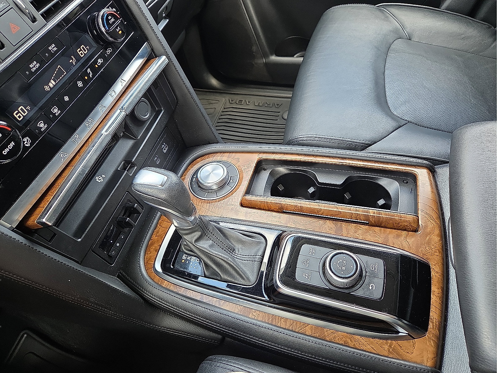 Used 2022 Nissan Armada SL w/ Captain's Chairs Package AWD/4WD image 25