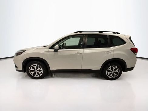 Used 2023 Subaru Forester Premium AWD/4WD image 4