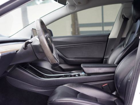 Used 2019 Tesla Model 3 Standard Range Plus RWD image 7