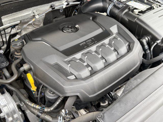 Used 2020 Volkswagen Tiguan SEL AWD/4WD image 21