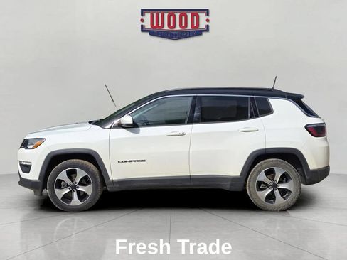 Used 2018 Jeep Compass Latitude w/ Popular Equipment Group AWD/4WD image 4