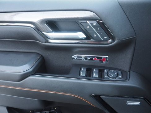 Used 2022 GMC Sierra 1500 AT4 w/ Technology Package image 17