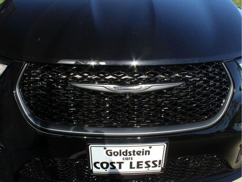 New 2026 Chrysler Pacifica Limited w/ S Appearance Package image 36