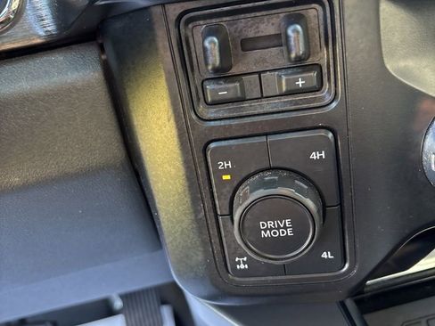 Used 2024 Ford F250 Lariat w/ Sport Appearance Package image 24