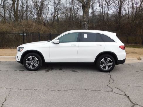 Used 2022 Mercedes-Benz GLC 300 4MATIC w/ Multimedia Package Lite image 2