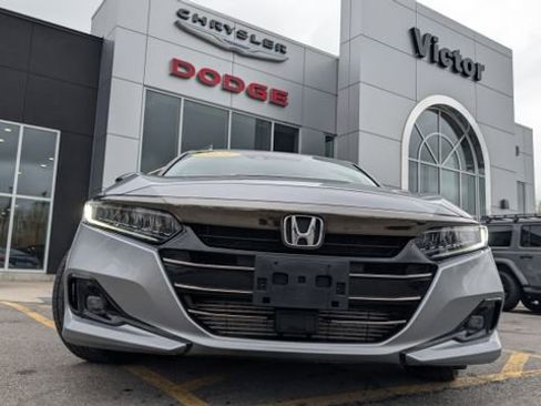 Used 2021 Honda Accord Sport Special Edition image 2