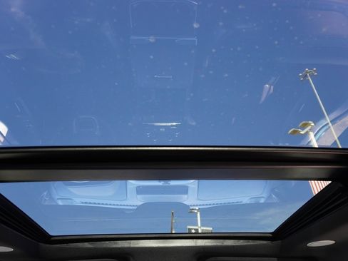 Certified 2022 Ford F150 Platinum w/ Equipment Group 701A High image 19