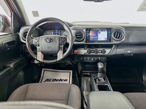 Used 2018 Toyota Tacoma TRD Sport w/ Technology Package RWD image 22