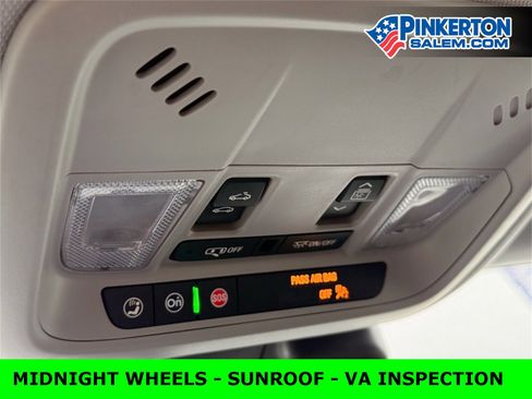 Used 2023 Chevrolet Malibu LT image 33