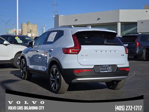 Certified 2024 Volvo XC40 B5 Ultimate w/ Protection Package Premier image 4