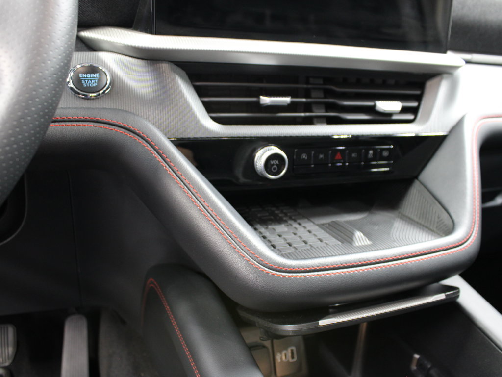 Used 2025 Ford Explorer ST AWD/4WD image 66