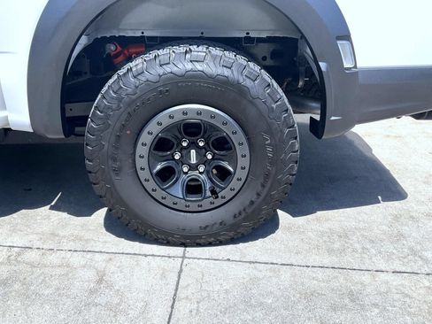Used 2023 Ford F150 Raptor w/ Raptor Carbon Fiber Package AWD/4WD image 22