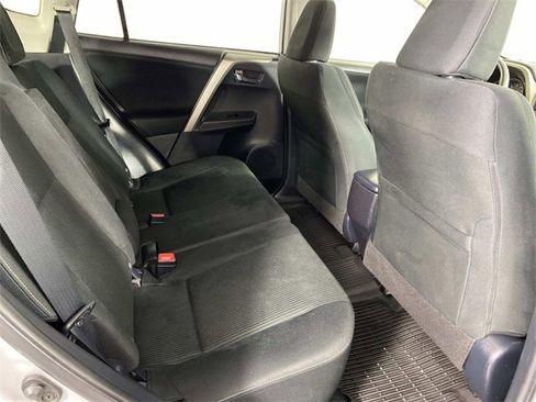 Used 2015 Toyota RAV4 XLE image 12