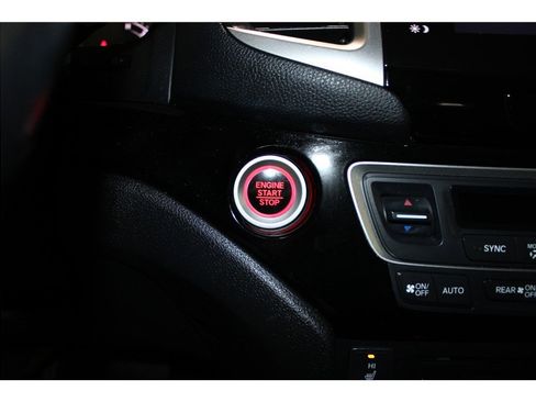 Used 2016 Honda Pilot Touring image 34