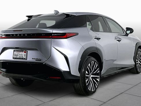Used 2023 Lexus RZ 450e Premium image 12