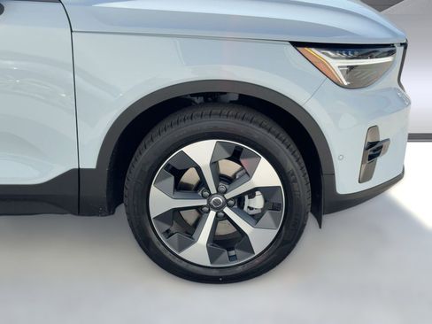 New 2026 Volvo XC40 B5 Plus w/ Protection Package Premier image 11