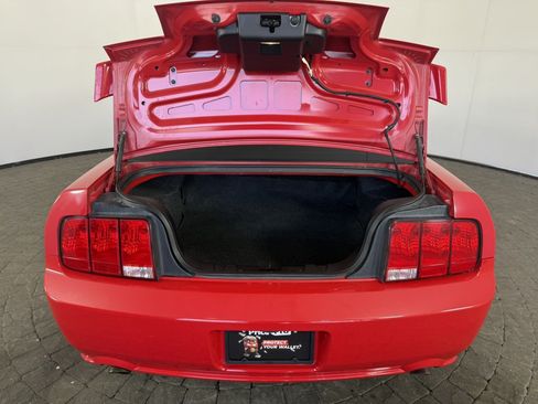 Used 2005 Ford Mustang GT RWD image 7