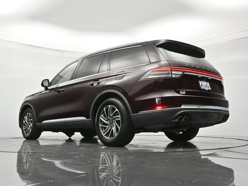 Used 2020 Lincoln Aviator 2WD w/ Class IV Trailer Tow Package image 42