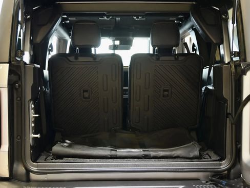 Used 2023 Ford Bronco Badlands image 27