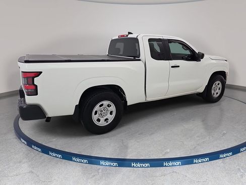 Used 2024 Nissan Frontier S RWD image 5