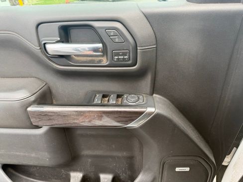 Used 2019 Chevrolet Silverado 1500 LTZ image 10