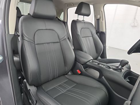 Certified 2024 Honda HR-V EX-L image 10