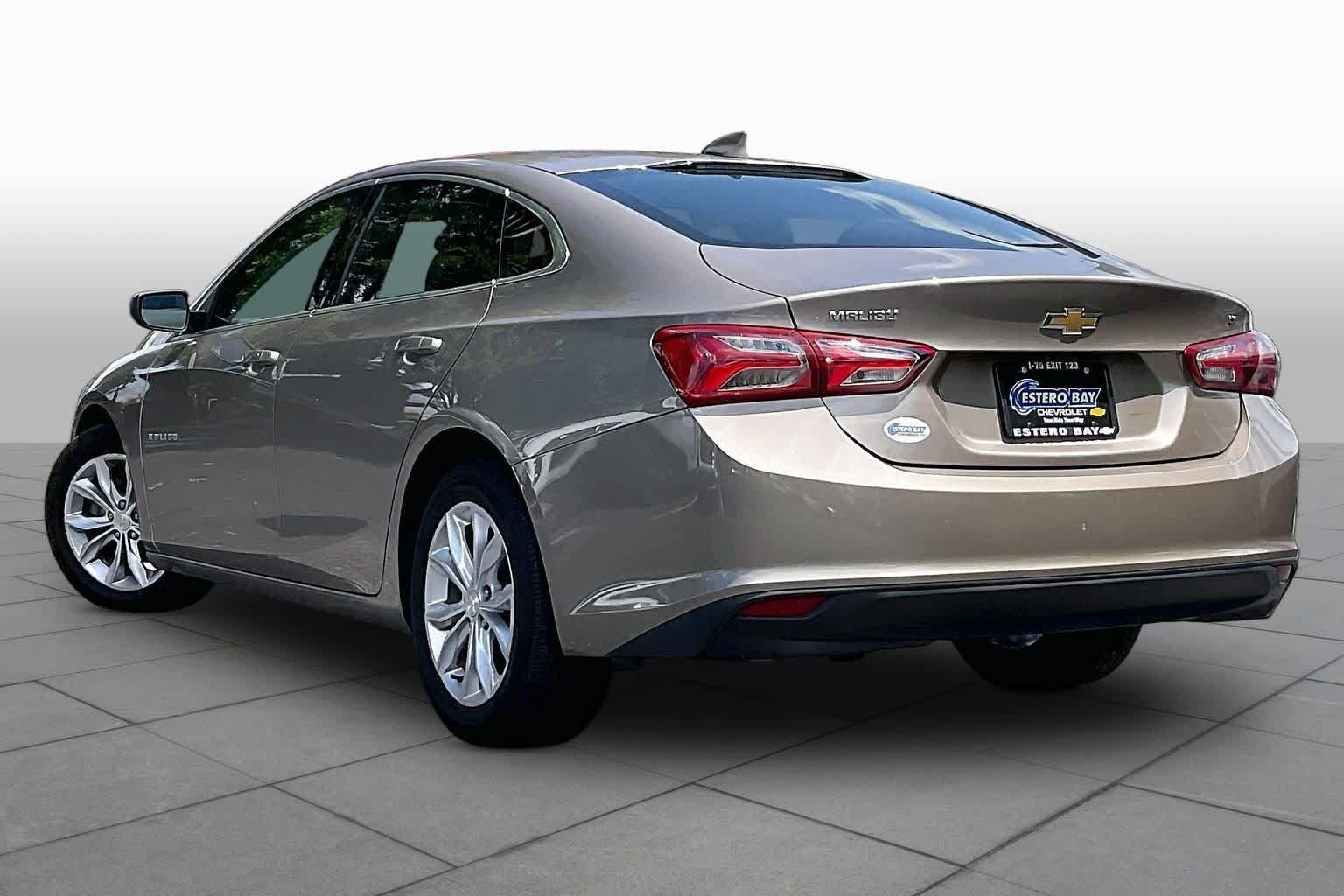 Used 2022 Chevrolet Malibu LT FWD image 12