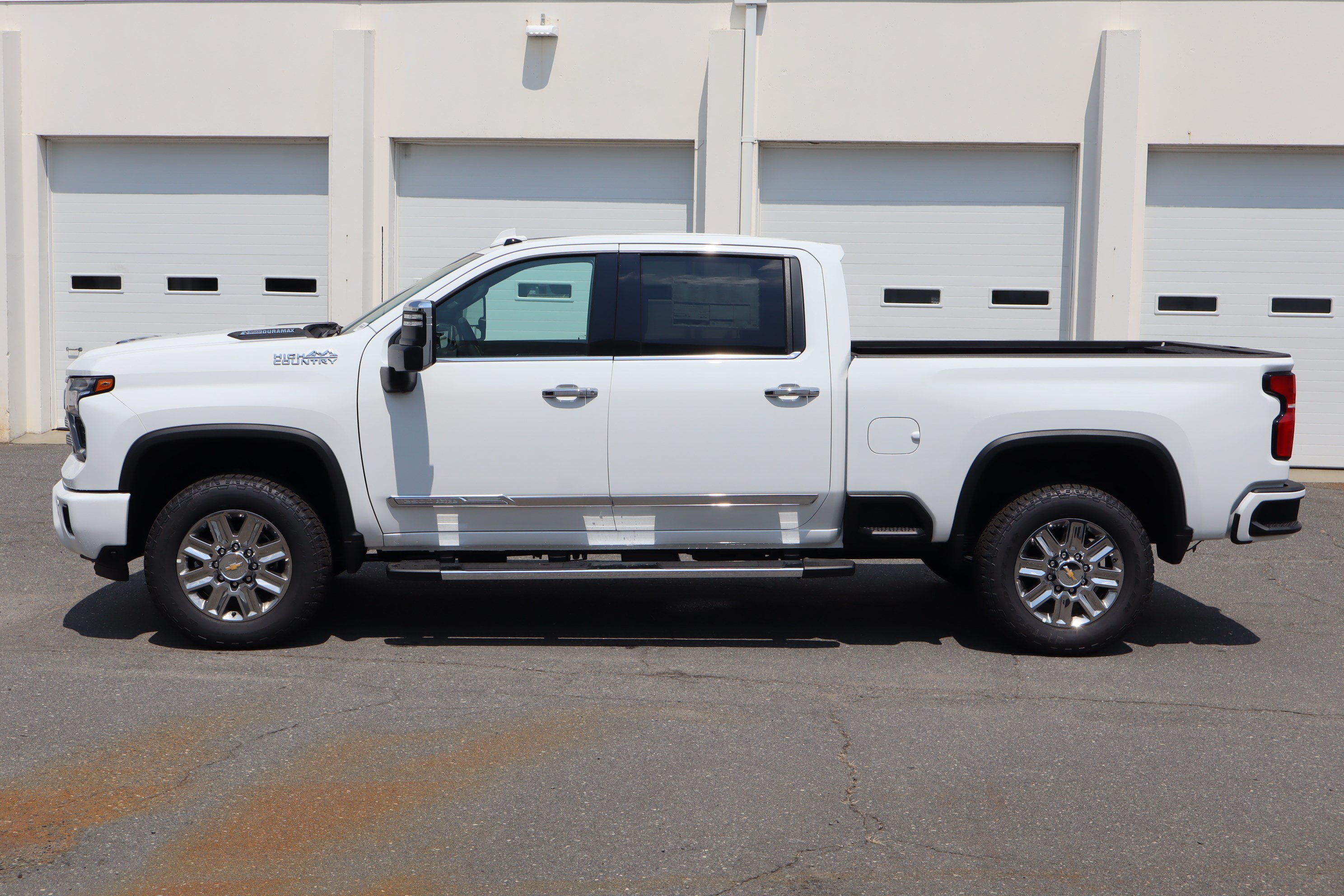 New 2026 Chevrolet Silverado 2500 High Country w/ Technology Package AWD/4WD image 7