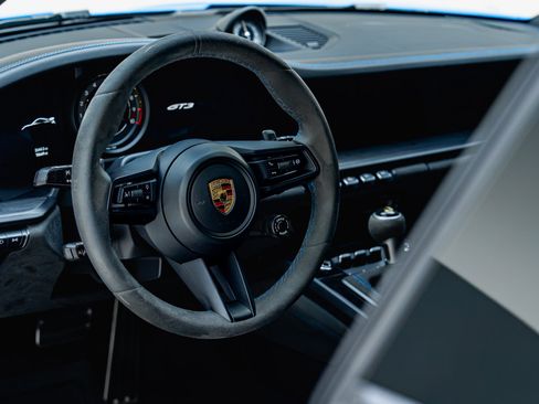 Used 2022 Porsche 911 GT3 RWD image 40