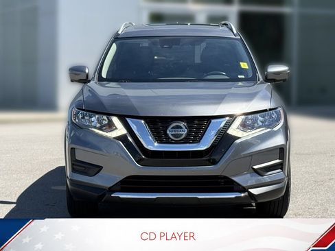 Used 2019 Nissan Rogue SV w/ Sun & Sound Touring Package AWD/4WD image 3