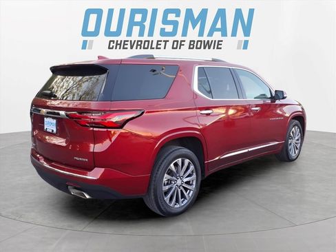 Certified 2022 Chevrolet Traverse Premier w/ LPO, Cargo Package AWD/4WD image 3