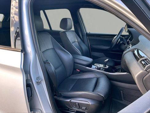 Used 2016 BMW X3 xDrive28i image 9