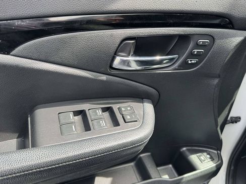 Used 2019 Honda Pilot Touring image 20